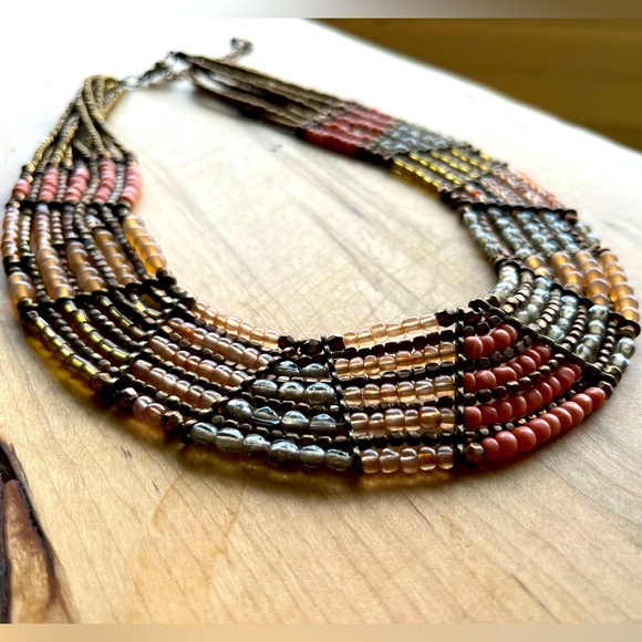 Beaded necklace - Picture 2 of 2